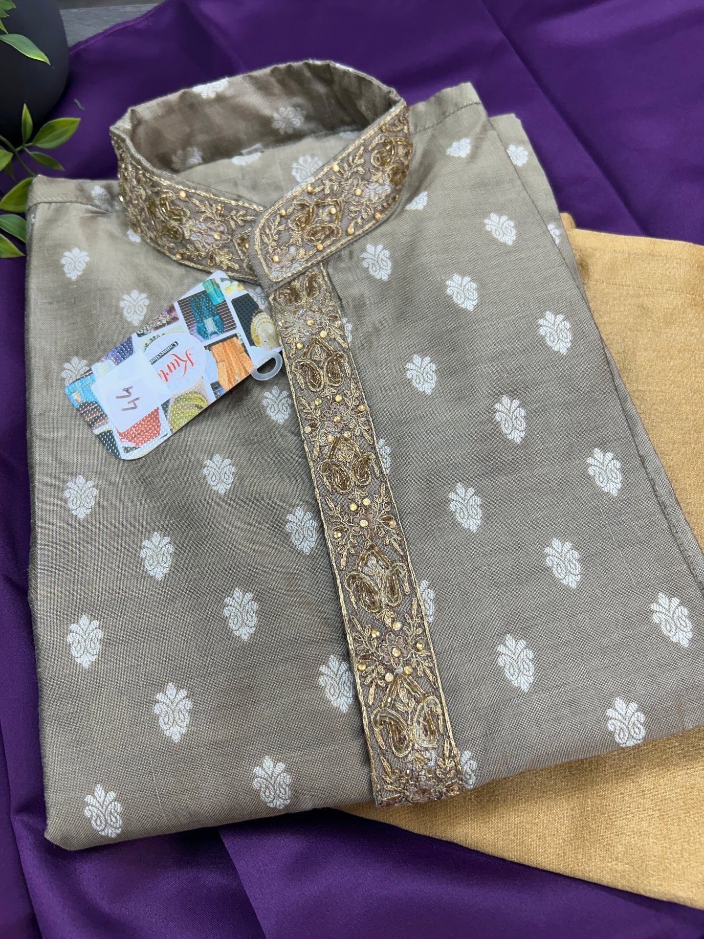 04505C3E-8DDE-4D28-BEF1-220C5F51CFC0 - Kurti Connection USA