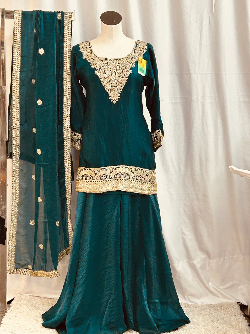 255DA1B8-1F2B-4971-A6FD-F987BCD707DF - Kurti Connection USA