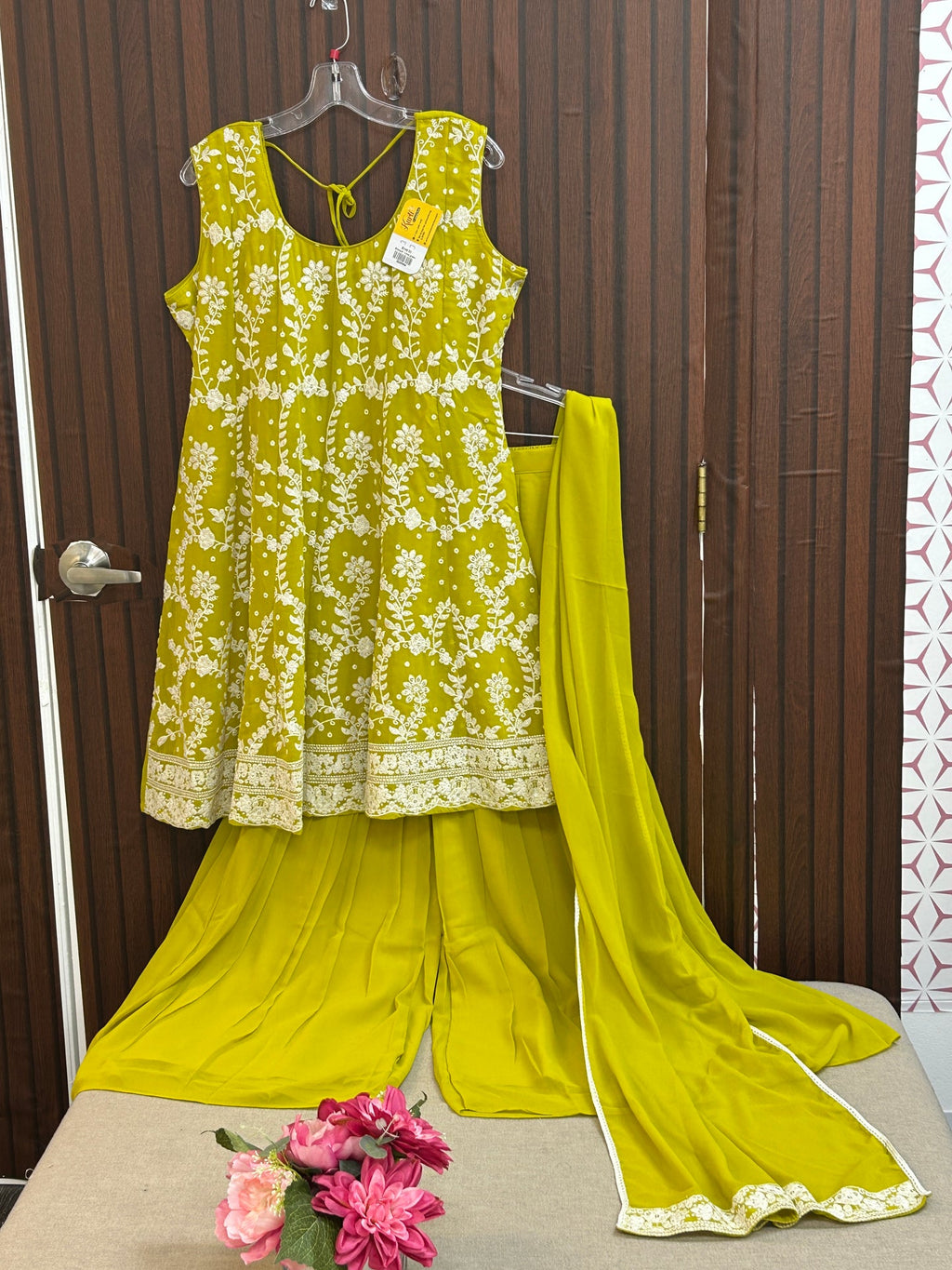 62A85905-73FF-4204-B49D-188B7DA55036 - Kurti Connection USA