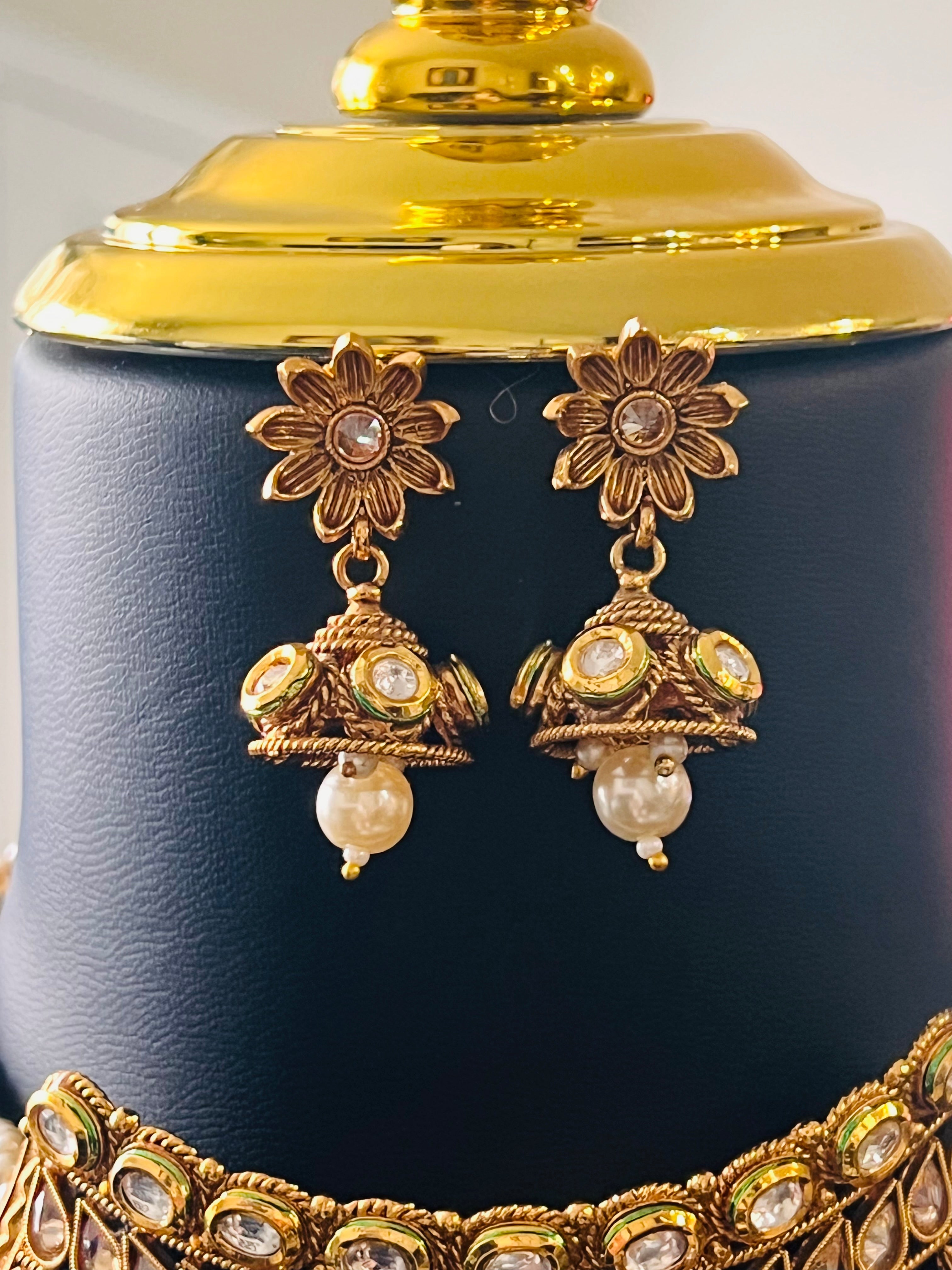 Traditional Kundan choker necklace set by Kurti Connection USA