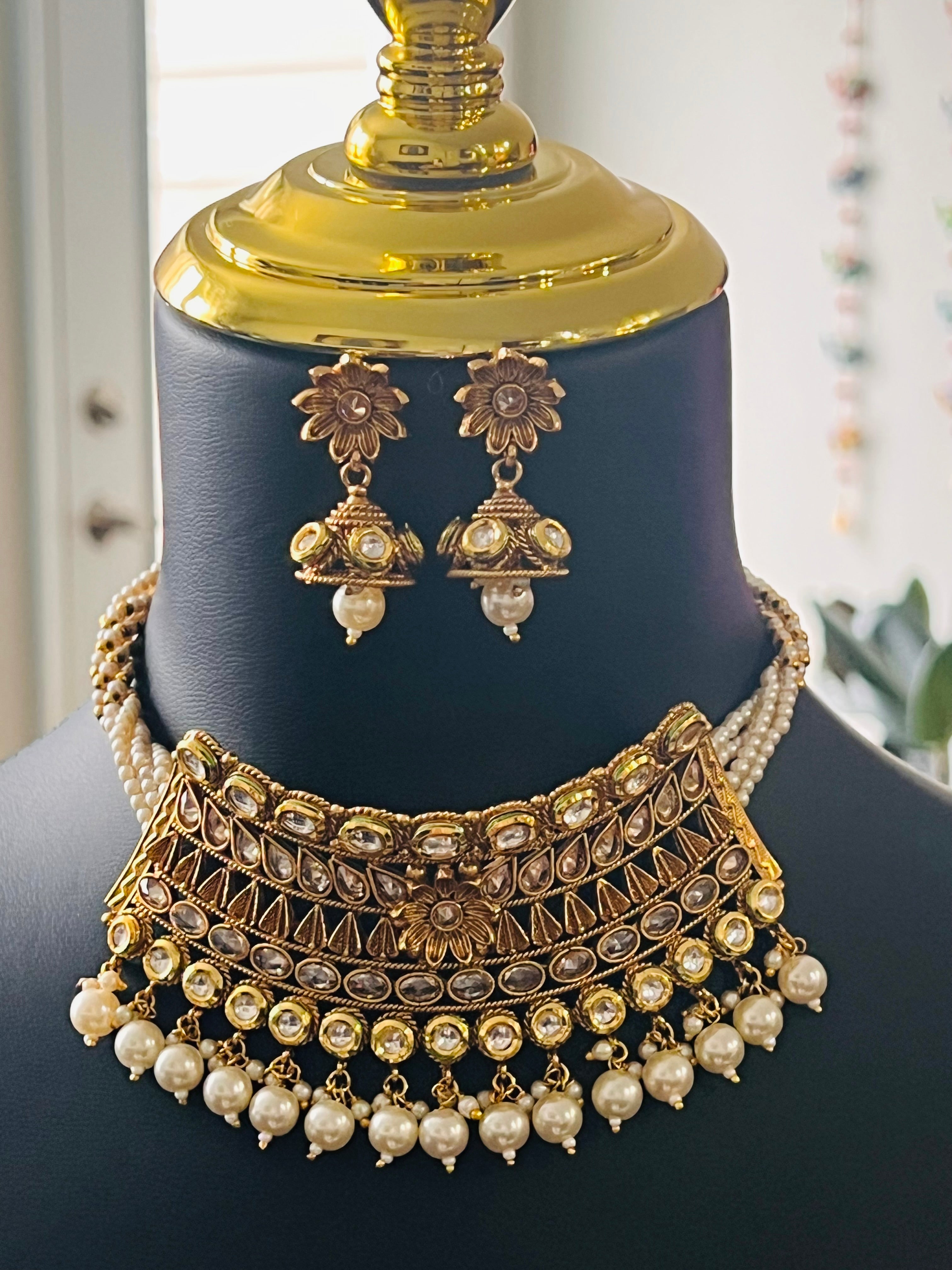 Traditional Kundan choker necklace set by Kurti Connection USA