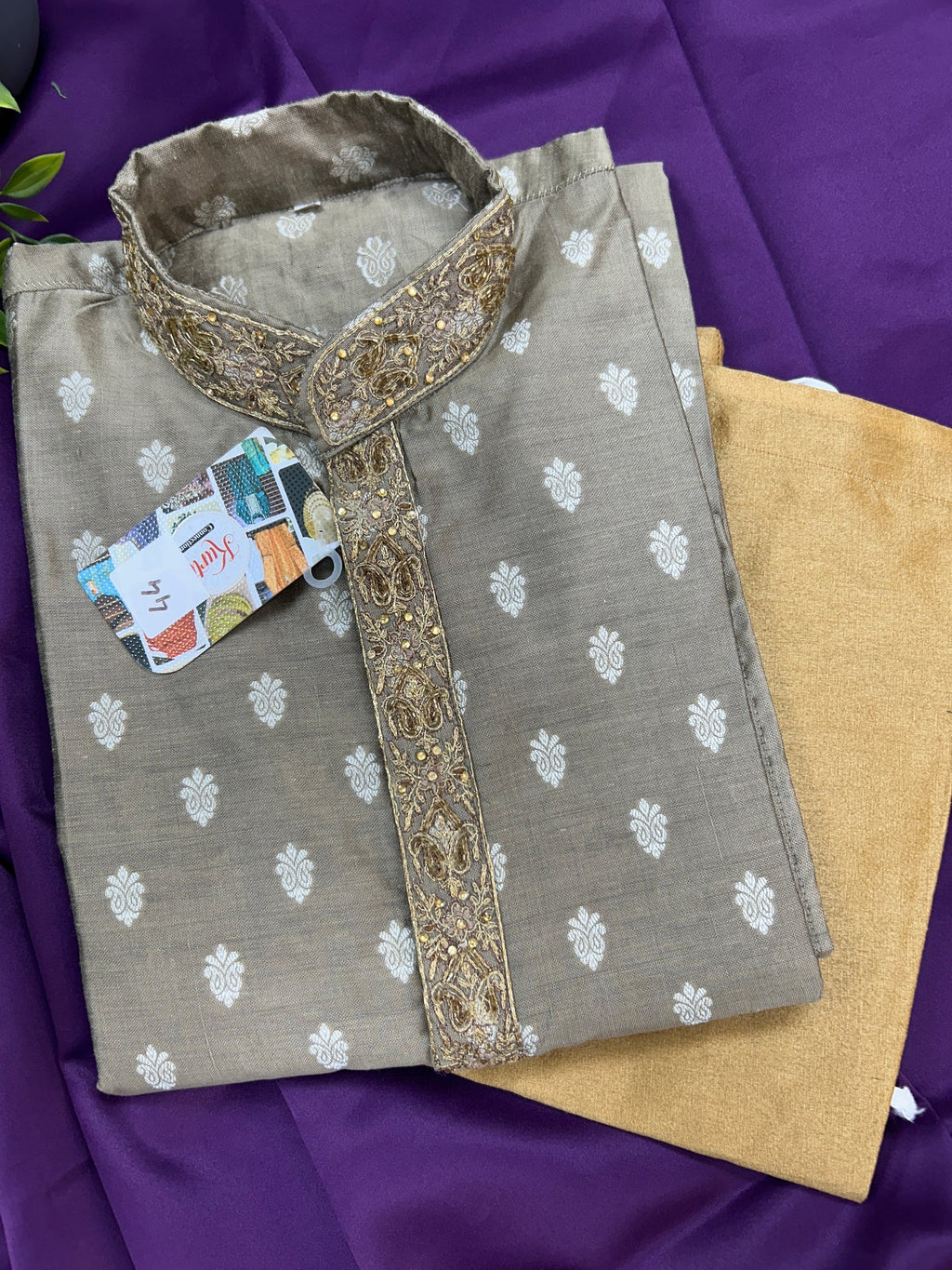 8D252C2E-162B-4B9F-8ED9-5015D0FB308C - Kurti Connection USA