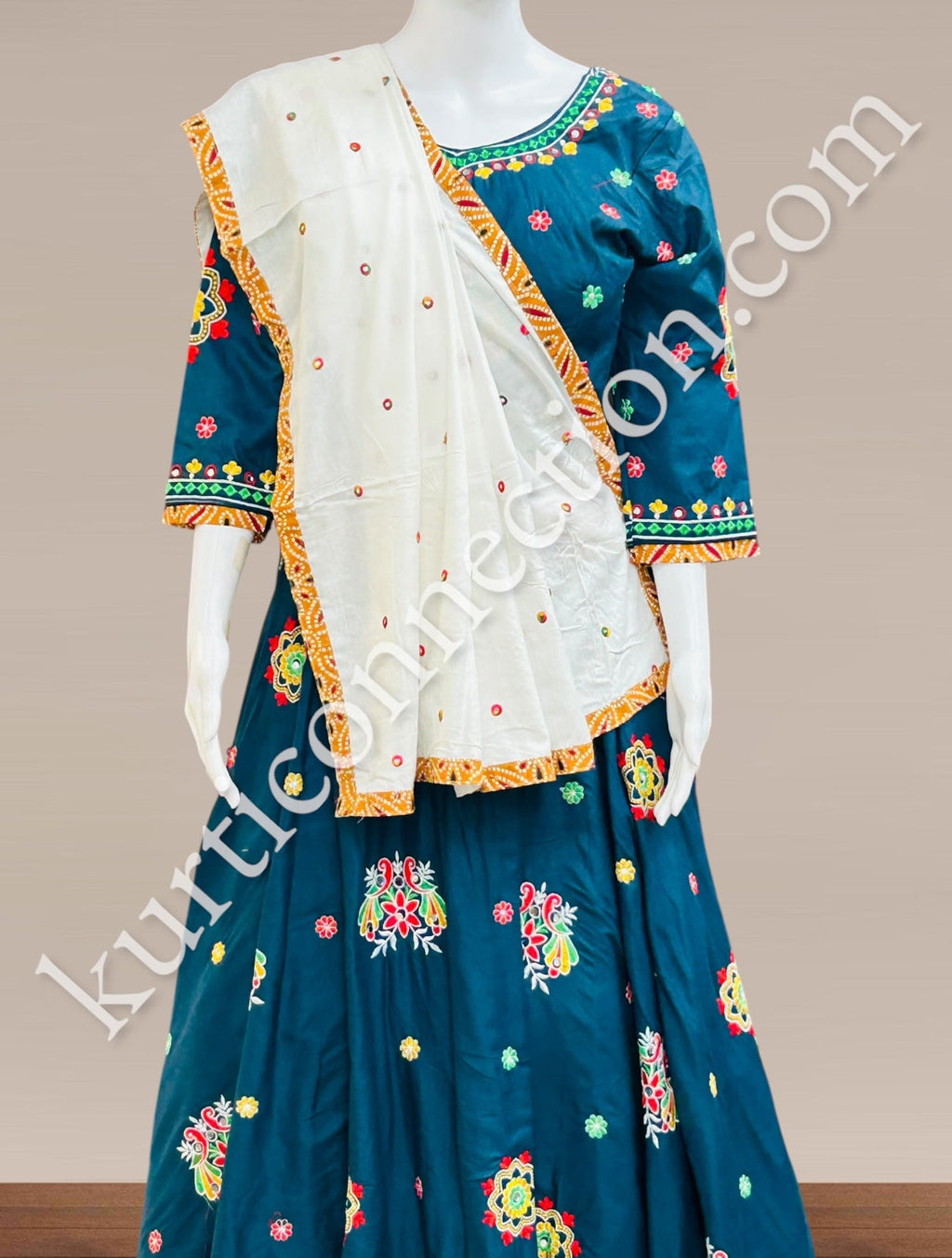 913A75C3-C40B-4727-8C01-A0569648FFBA - Kurti Connection USA