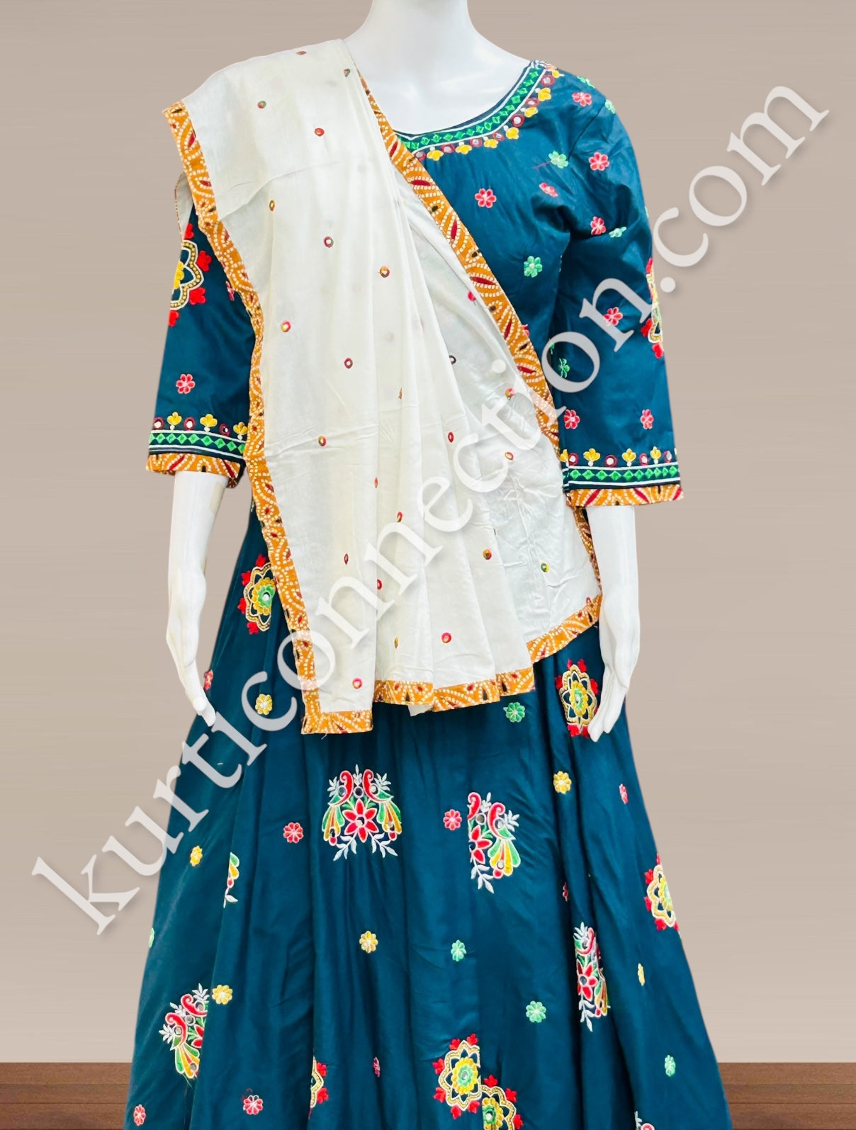 913A75C3-C40B-4727-8C01-A0569648FFBA - Kurti Connection USA