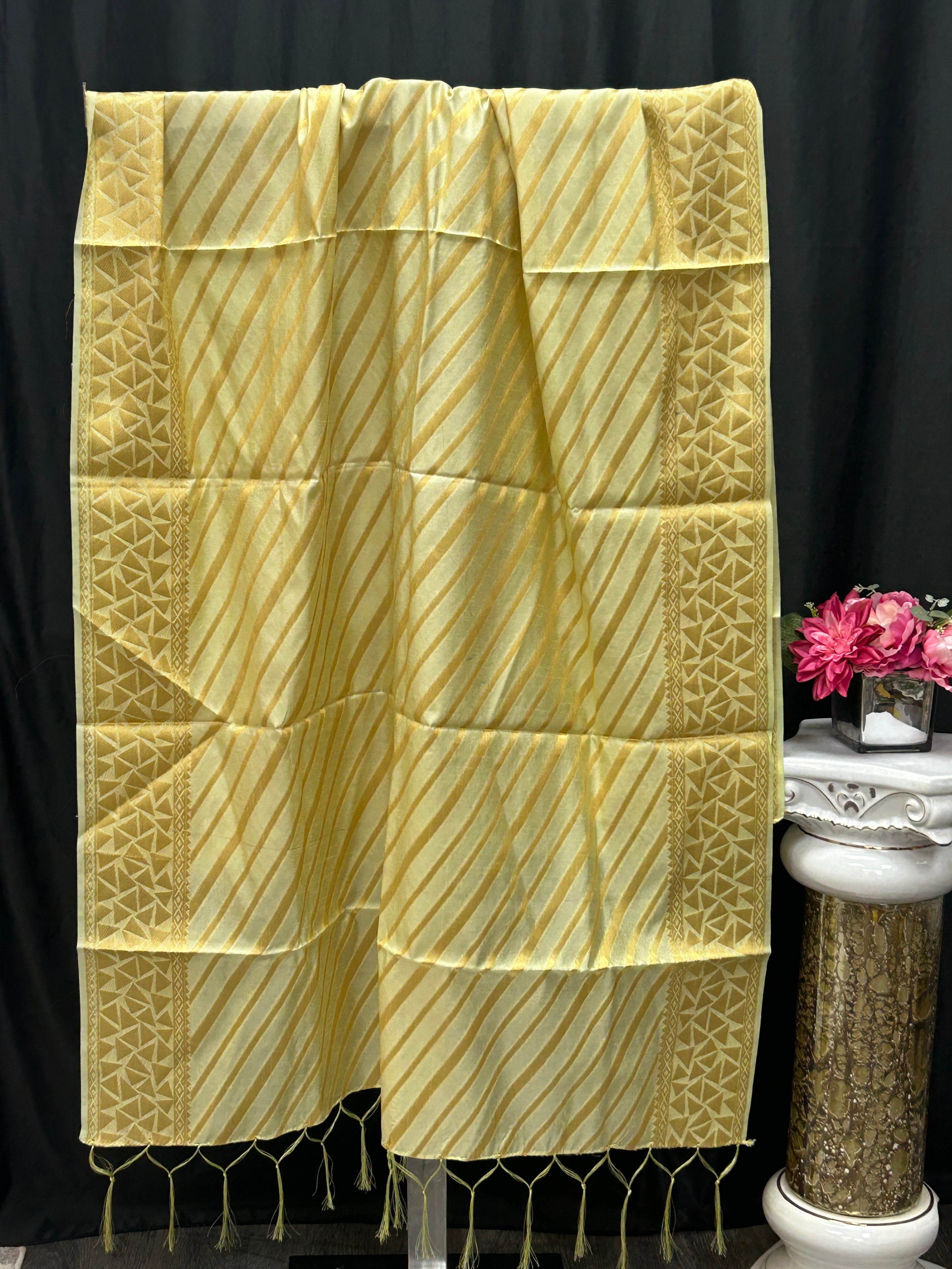 Light green dupatta by Kurti Connection USA