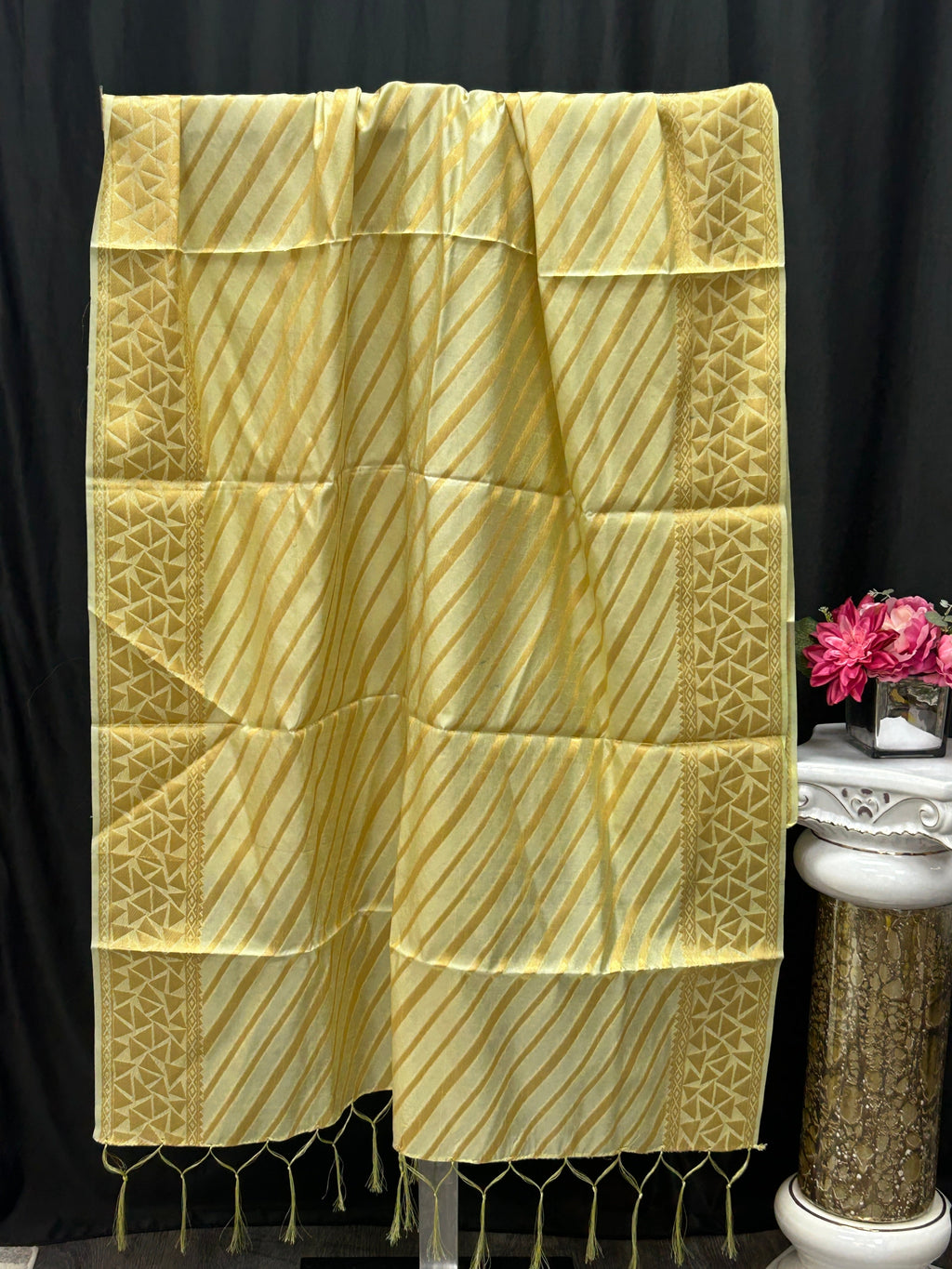 Light green dupatta by Kurti Connection USA