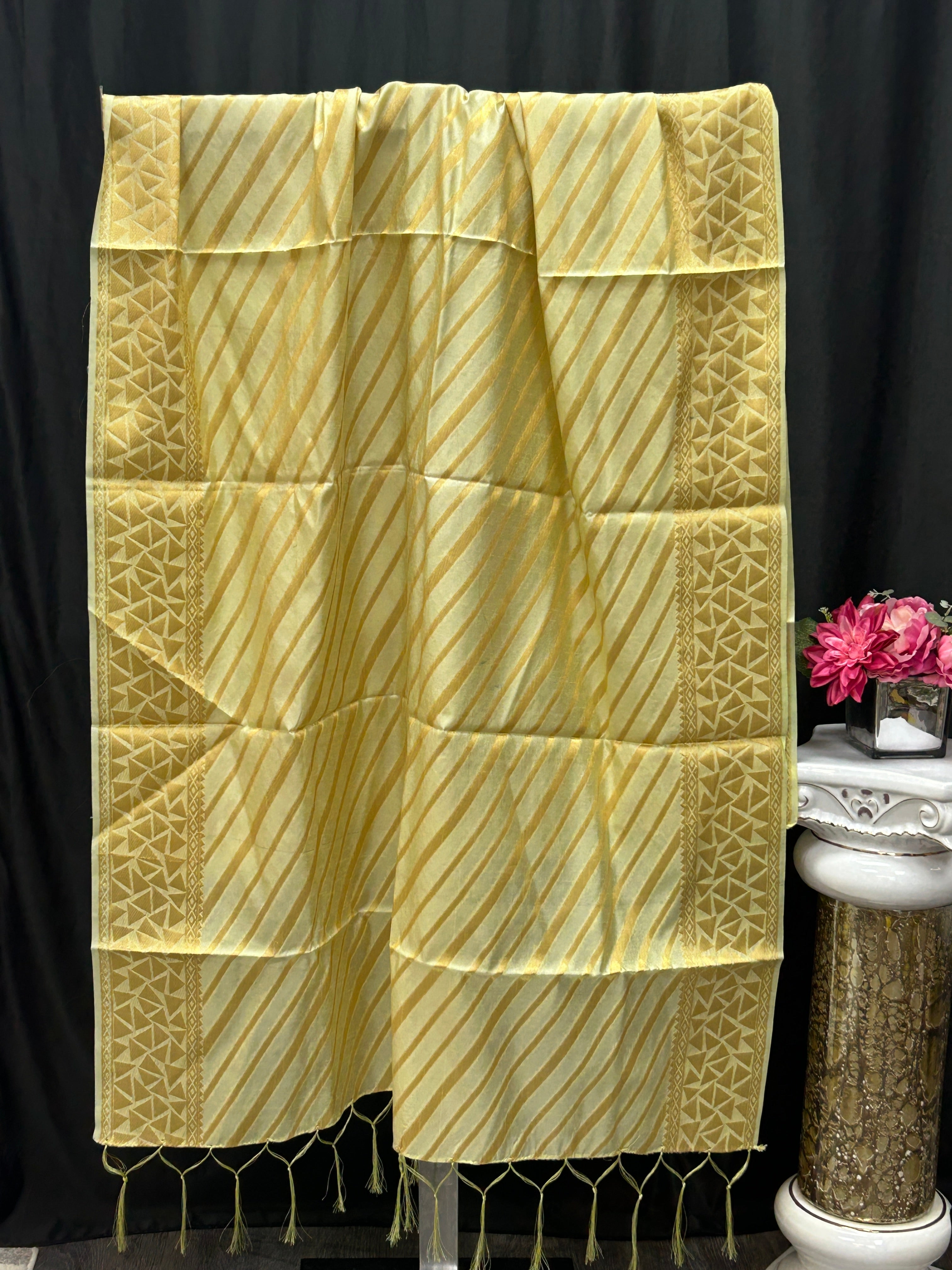 Light green dupatta by Kurti Connection USA
