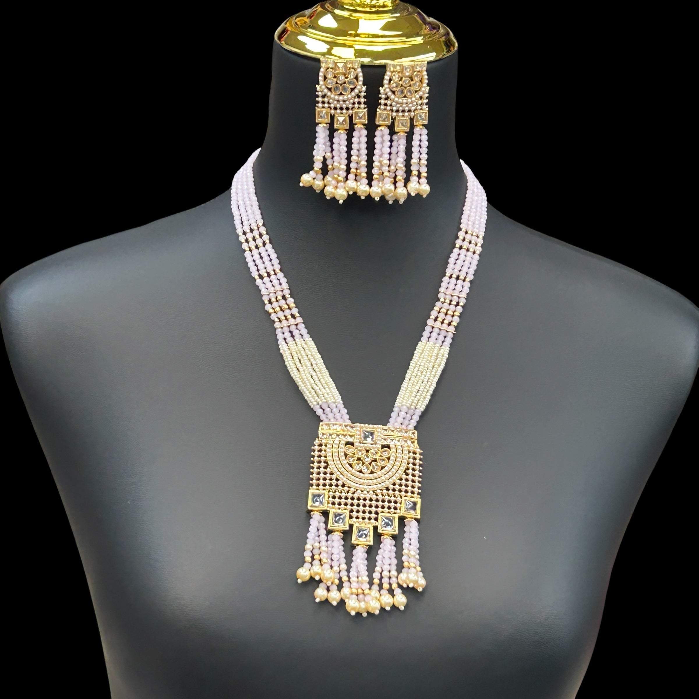 Light pink necklace set