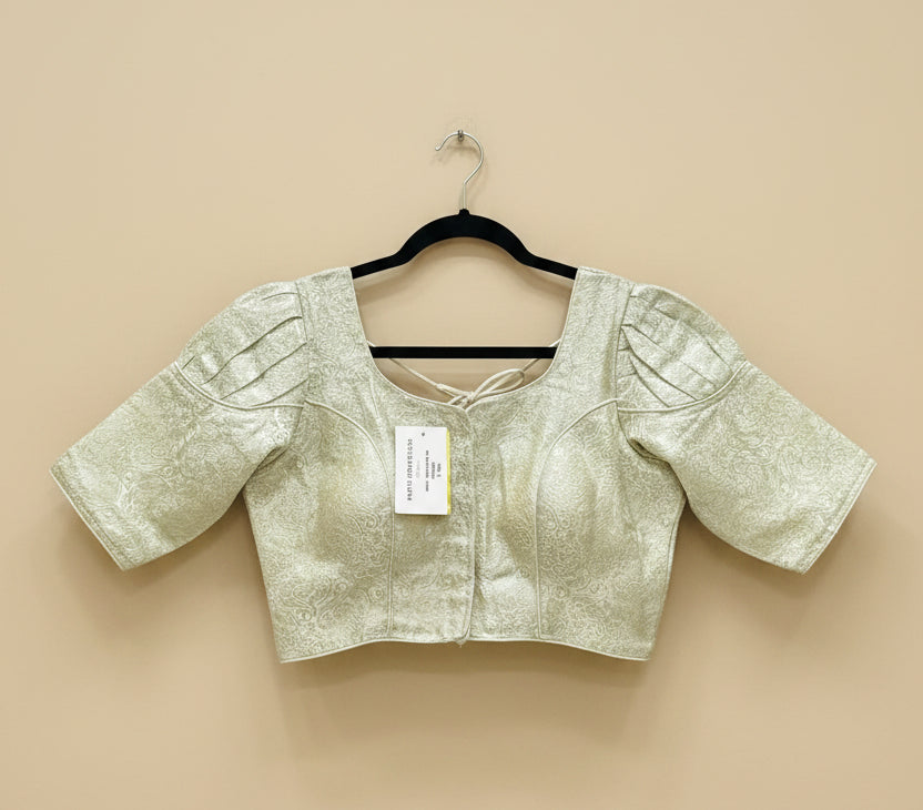 Off white / silver blouse
