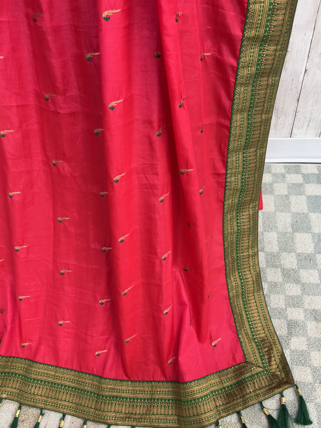 Dola silk saree